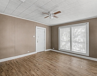 109 Dallas Avenue - Photo Thumbnail 3