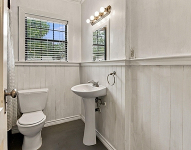 3804 Birchman Avenue - Photo Thumbnail 17