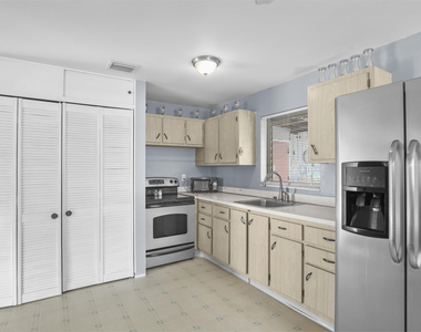 9412 Bellewood Street - Photo Thumbnail 8
