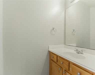 1521 Hidden Cove Court - Photo Thumbnail 30