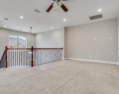 869 Rohan Drive - Photo Thumbnail 23