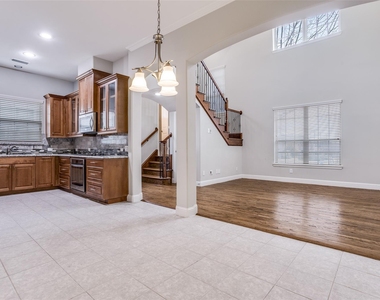 869 Rohan Drive - Photo Thumbnail 8