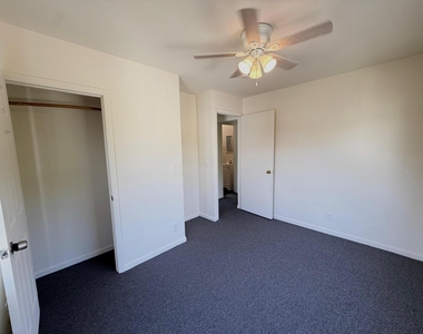 808 30th Street - Photo Thumbnail 12