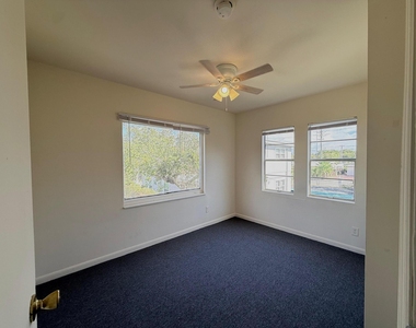 808 30th Street - Photo Thumbnail 11