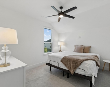 580 Neale Street - Photo Thumbnail 35