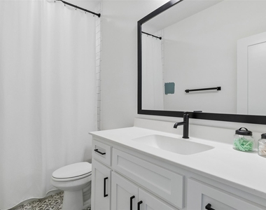 580 Neale Street - Photo Thumbnail 34