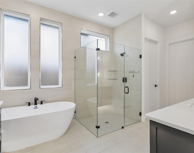 580 Neale Street - Photo Thumbnail 28