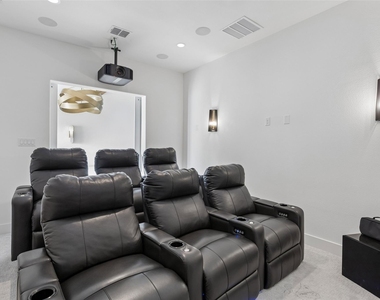 580 Neale Street - Photo Thumbnail 19