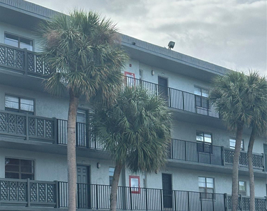 9440 Sw 8th Street - Photo Thumbnail 2