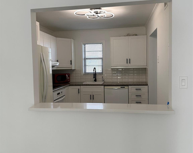 9440 Sw 8th Street - Photo Thumbnail 5