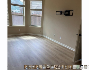 8312 Whistling Duck Drive - Photo Thumbnail 23