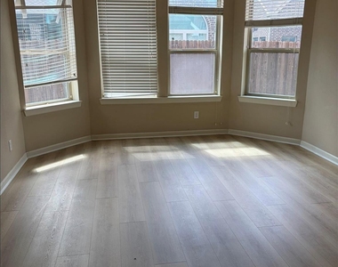 8312 Whistling Duck Drive - Photo Thumbnail 20