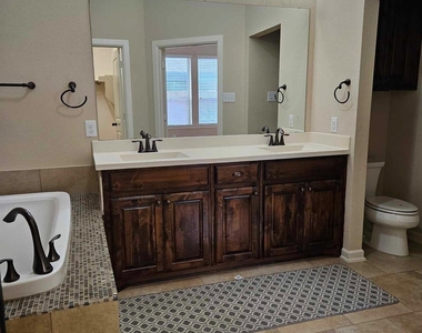 8312 Whistling Duck Drive - Photo Thumbnail 4