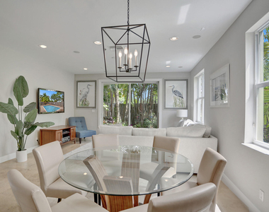 728 Ne 7th Avenue - Photo Thumbnail 8