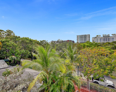 728 Ne 7th Avenue - Photo Thumbnail 35