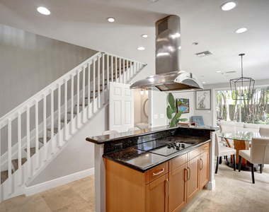 728 Ne 7th Avenue - Photo Thumbnail 6
