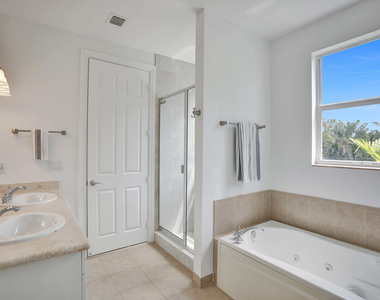 728 Ne 7th Avenue - Photo Thumbnail 20