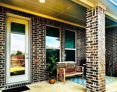 9610 Staffordshire Road - Photo Thumbnail 12