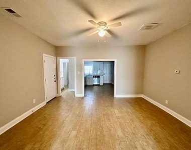 3720 Sockwell Boulevard - Photo Thumbnail 1
