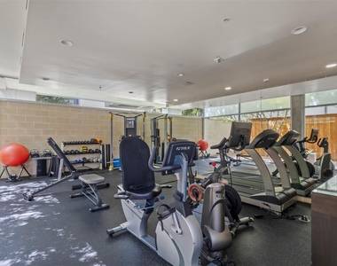 3740 Holland Avenue - Photo Thumbnail 27