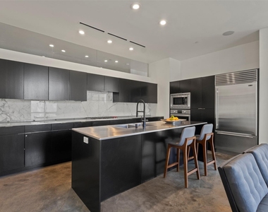3740 Holland Avenue - Photo Thumbnail 7