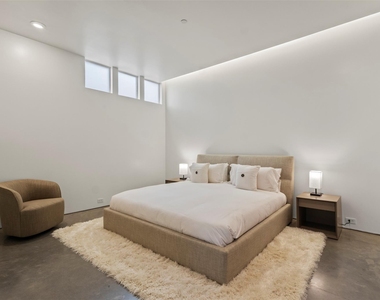 3740 Holland Avenue - Photo Thumbnail 19