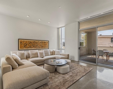 3740 Holland Avenue - Photo Thumbnail 17