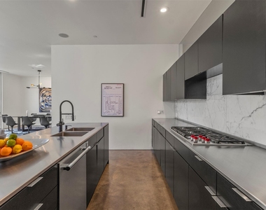 3740 Holland Avenue - Photo Thumbnail 5