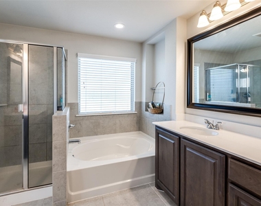 7313 Rockford Court - Photo Thumbnail 21