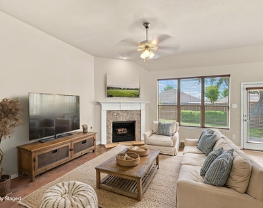 1020 Lake Hollow Drive - Photo Thumbnail 4