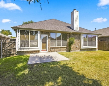 1020 Lake Hollow Drive - Photo Thumbnail 23