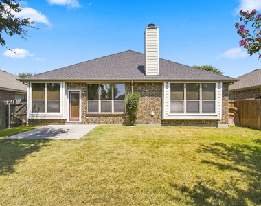 1020 Lake Hollow Drive - Photo Thumbnail 24