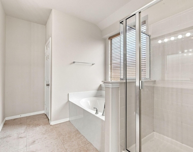 1020 Lake Hollow Drive - Photo Thumbnail 19
