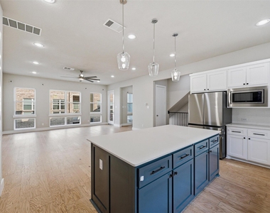 2646 Carolwood Lane - Photo Thumbnail 12