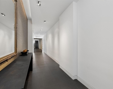 2408 Victory Park Lane - Photo Thumbnail 2