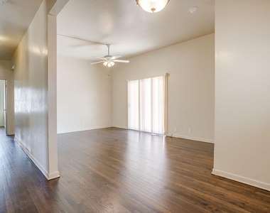 2812 Cordone Street - Photo Thumbnail 7