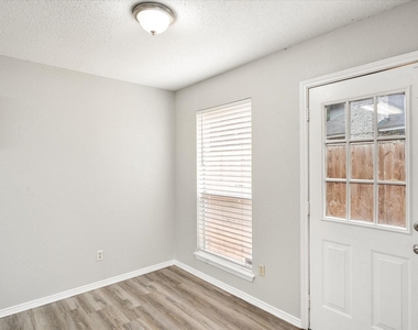 1217 Hidden Creek Drive - Photo Thumbnail 12