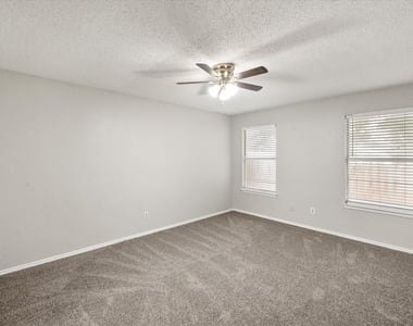 1217 Hidden Creek Drive - Photo Thumbnail 18