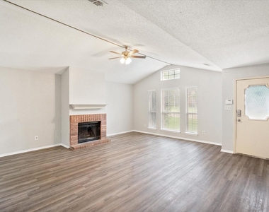 1217 Hidden Creek Drive - Photo Thumbnail 7