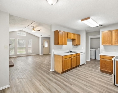 1217 Hidden Creek Drive - Photo Thumbnail 11
