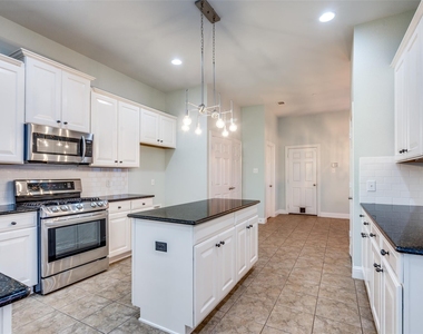 4667 Edith Street - Photo Thumbnail 8