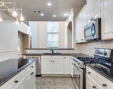 4667 Edith Street - Photo Thumbnail 10