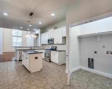 4667 Edith Street - Photo Thumbnail 6