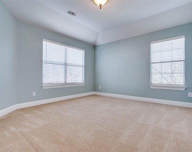 4667 Edith Street - Photo Thumbnail 17