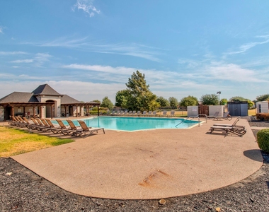 9453 Mirror Fountain Circle - Photo Thumbnail 5