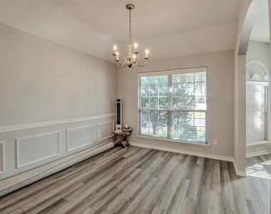 9453 Mirror Fountain Circle - Photo Thumbnail 9