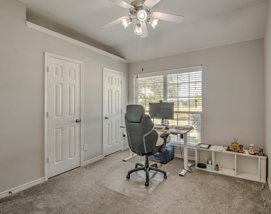 9453 Mirror Fountain Circle - Photo Thumbnail 24