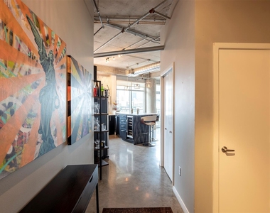 1001 Belleview Street - Photo Thumbnail 14