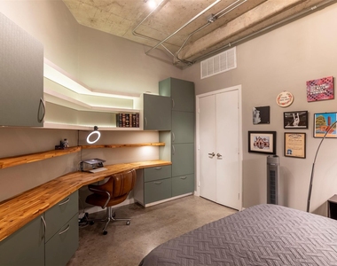 1001 Belleview Street - Photo Thumbnail 11