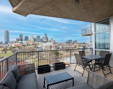 1001 Belleview Street - Photo Thumbnail 15